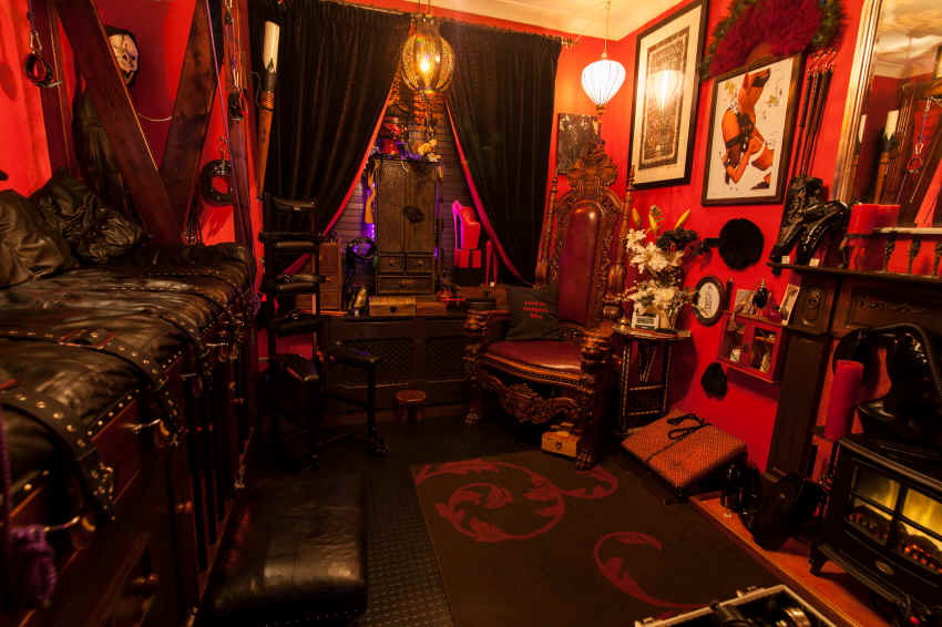 The_Throne_Room_London_Dungeon_Hire_27a